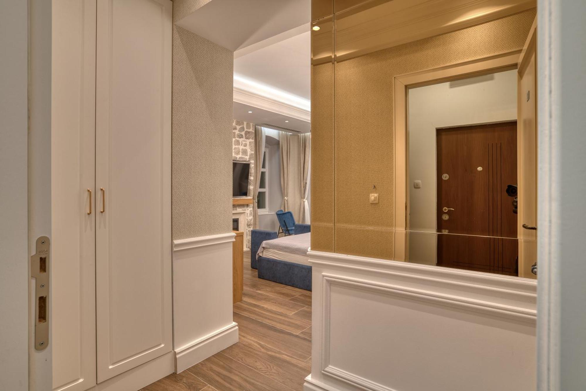 Hive Luxury Suites By Mn Property Kotor Zewnętrze zdjęcie